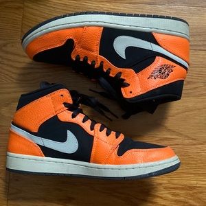 Air Jordan 1 MID - Vivid Orange - men’s size 9